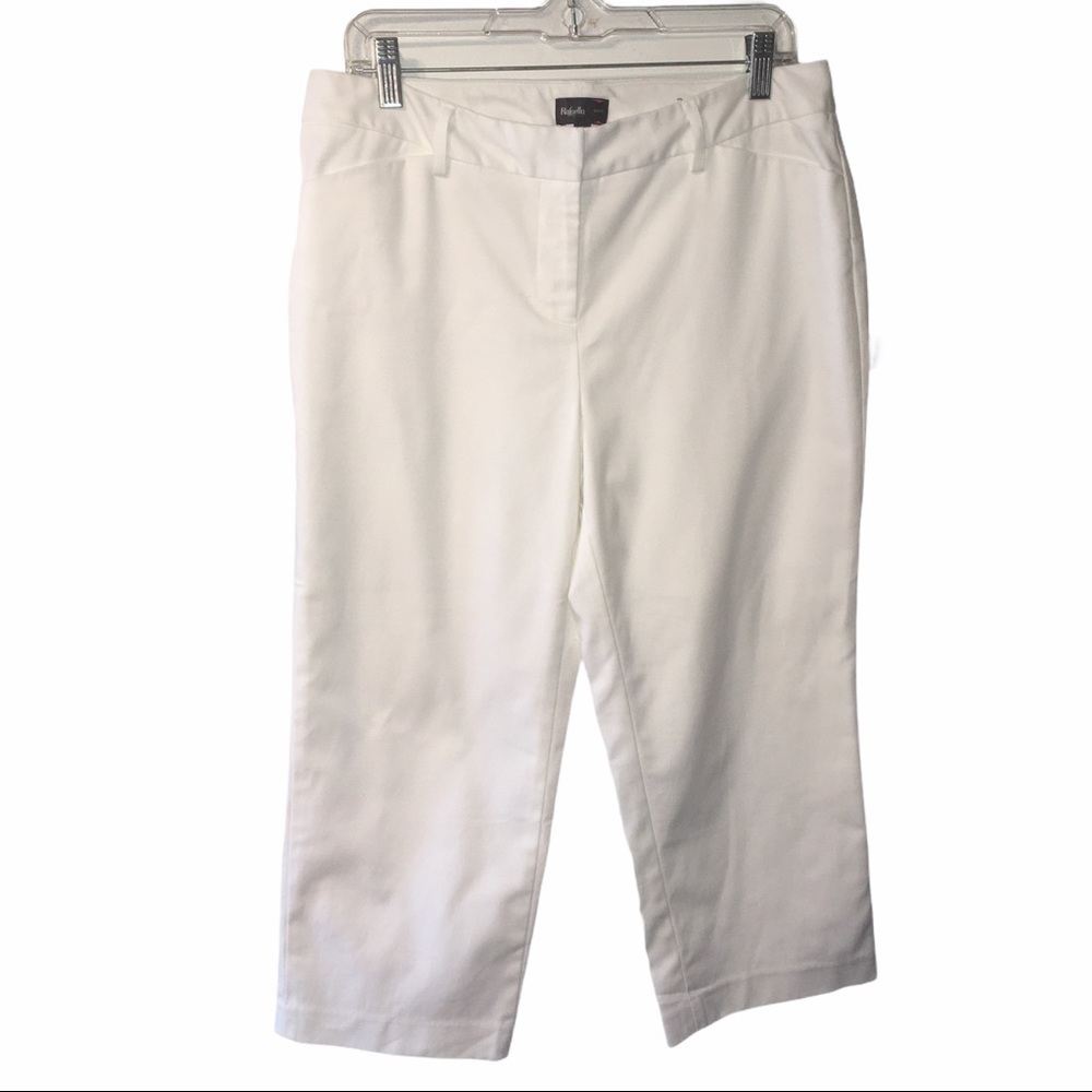 3/$21 Rafaella White Curvy Capris